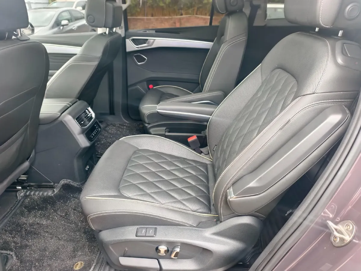 2022 Volkswagen Talagon 2.0T 220HP L4 7DCT,autocango,china used car exporter,china ev exporter,chinese used car exporter,chinese used ev exporter