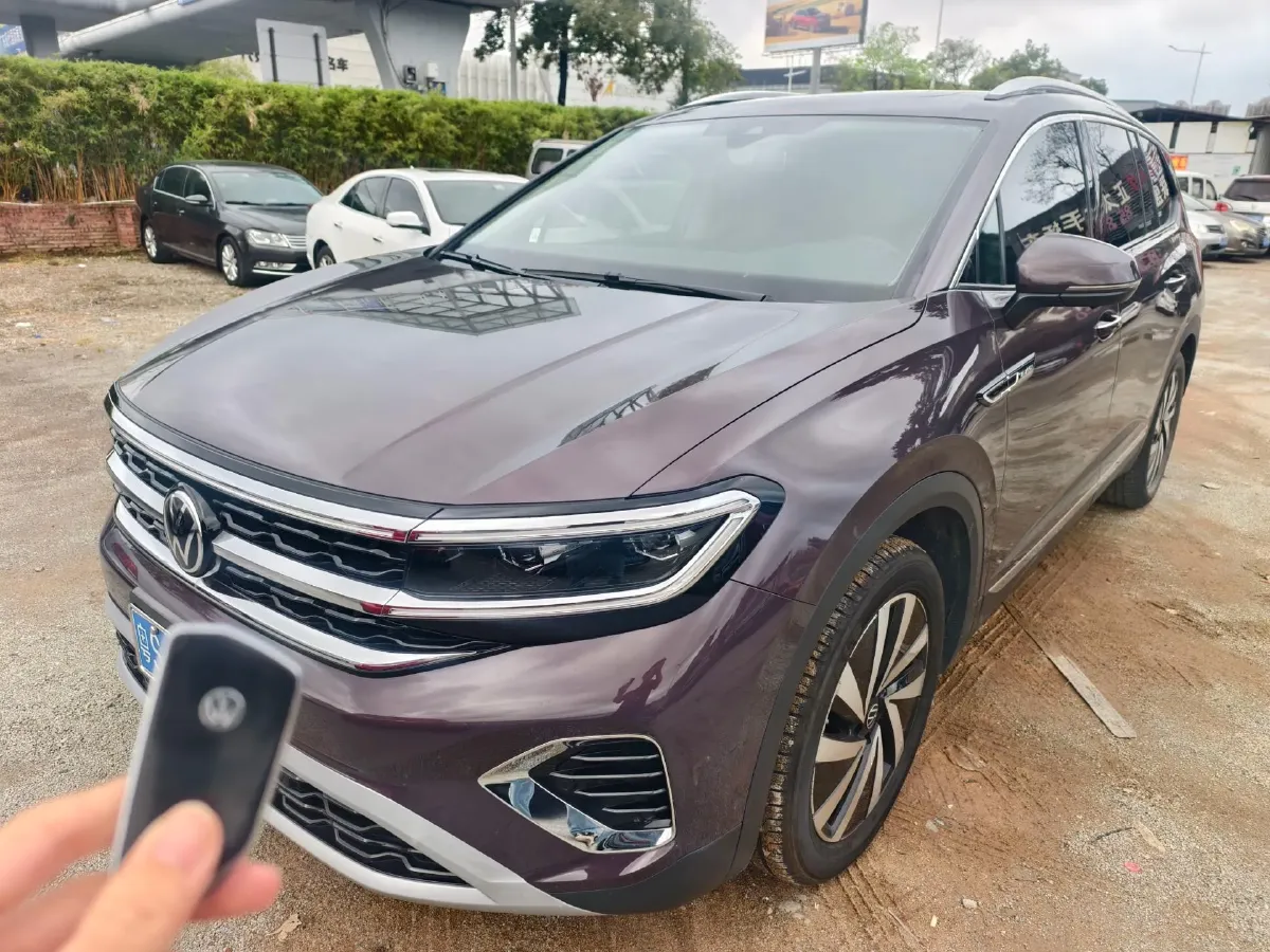 2022 Volkswagen Talagon 2.0T 220HP L4 7DCT,autocango,china used car exporter,china ev exporter,chinese used car exporter,chinese used ev exporter