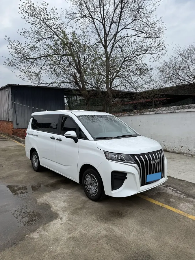 2025 BAW RuiSheng Trump M7 1.6L 124HP L4 5MT,autocango,china used car exporter,china ev exporter,chinese used car exporter,chinese used ev exporter
