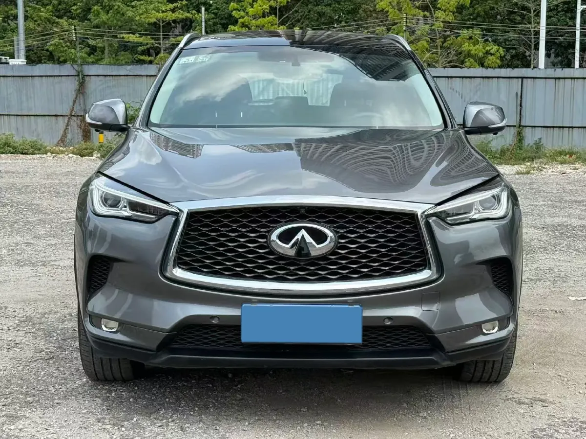 2018 Infiniti QX30 2.0T 211HP L4 7DCT,autocango,china used car exporter,china ev exporter,chinese used car exporter,chinese used ev exporter