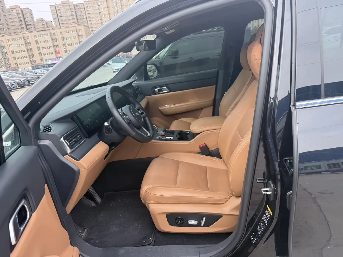 2021 Li ONE Range Extended 131HP REEV 40.5KWH,autocango,china used car exporter,china ev exporter,chinese used car exporter,chinese used ev exporter