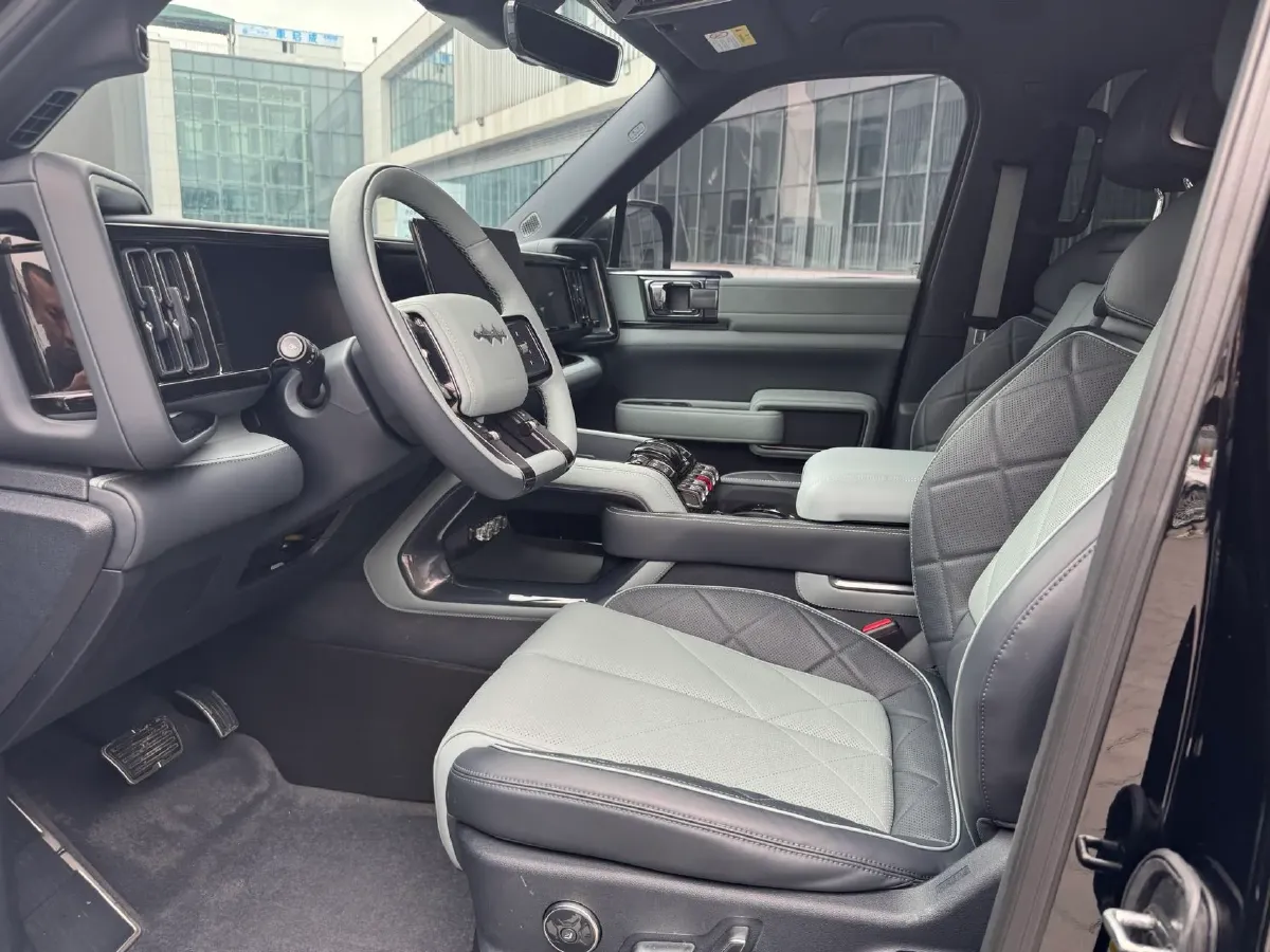 2023 FangChengBao Bao 5 1.5T 194HP L4 E-CVT PHEV 31.8KWH,autocango,china used car exporter,china ev exporter,chinese used car exporter,chinese used ev exporter