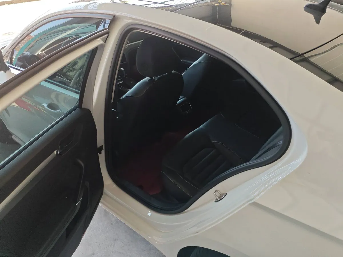 2021 Volkswagen Lamando 1.4T 150HP L4 7DCT,autocango,china used car exporter,china ev exporter,chinese used car exporter,chinese used ev exporter