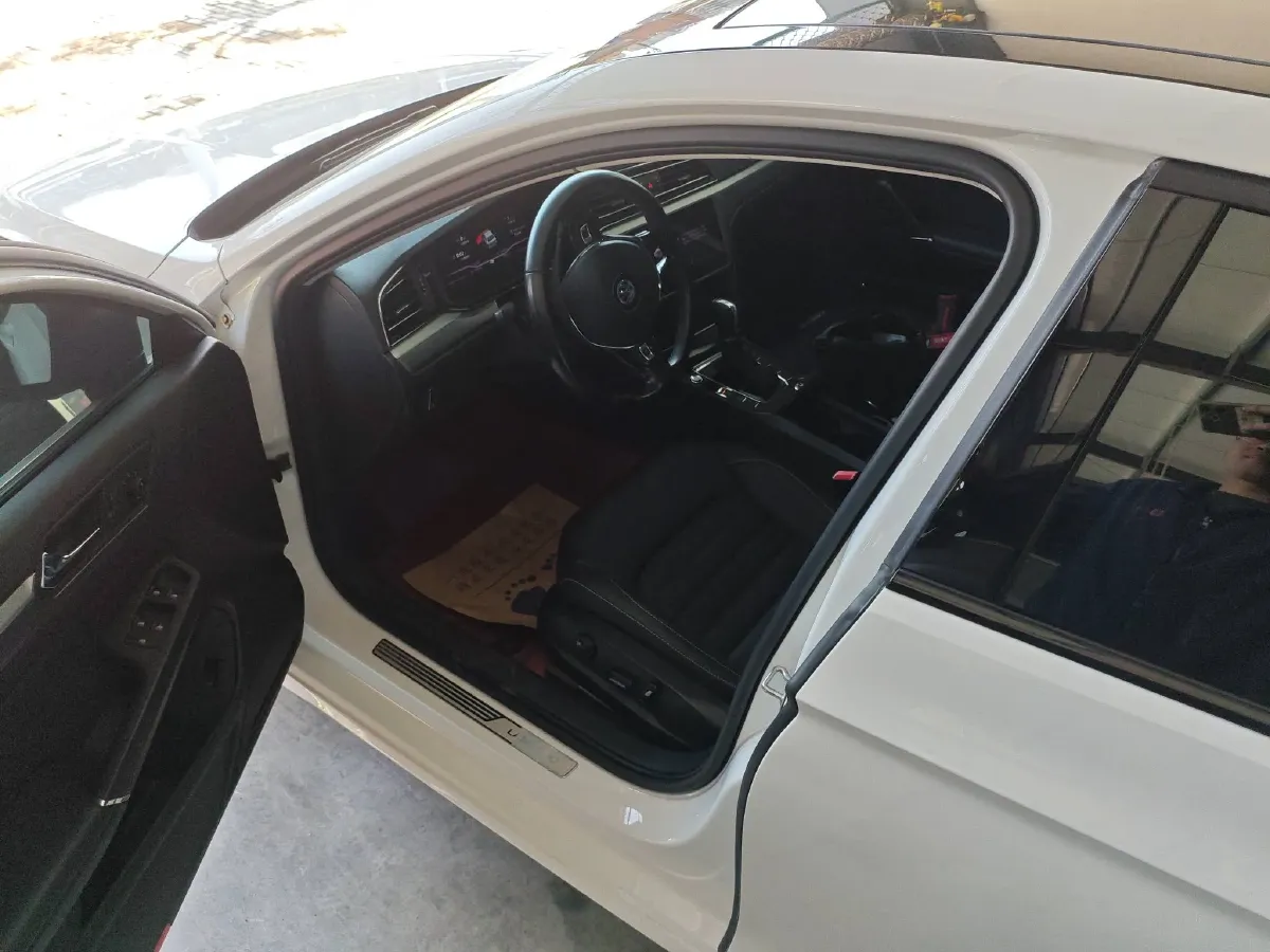 2021 Volkswagen Lamando 1.4T 150HP L4 7DCT,autocango,china used car exporter,china ev exporter,chinese used car exporter,chinese used ev exporter