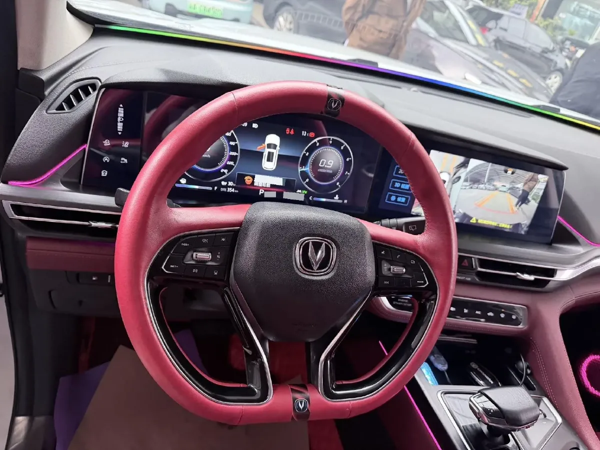 2020 ChangAn CS75 Plus 2.0T 233HP L4 8AT,autocango,china used car exporter,china ev exporter,chinese used car exporter,chinese used ev exporter