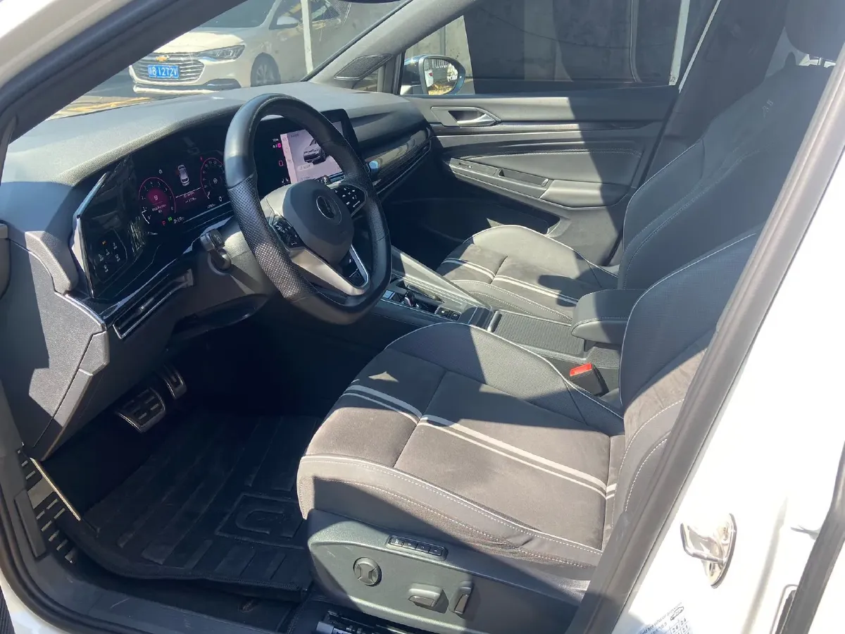 2023 Volkswagen Golf 1.4T 150HP L4 7DCT,autocango,china used car exporter,china ev exporter,chinese used car exporter,chinese used ev exporter