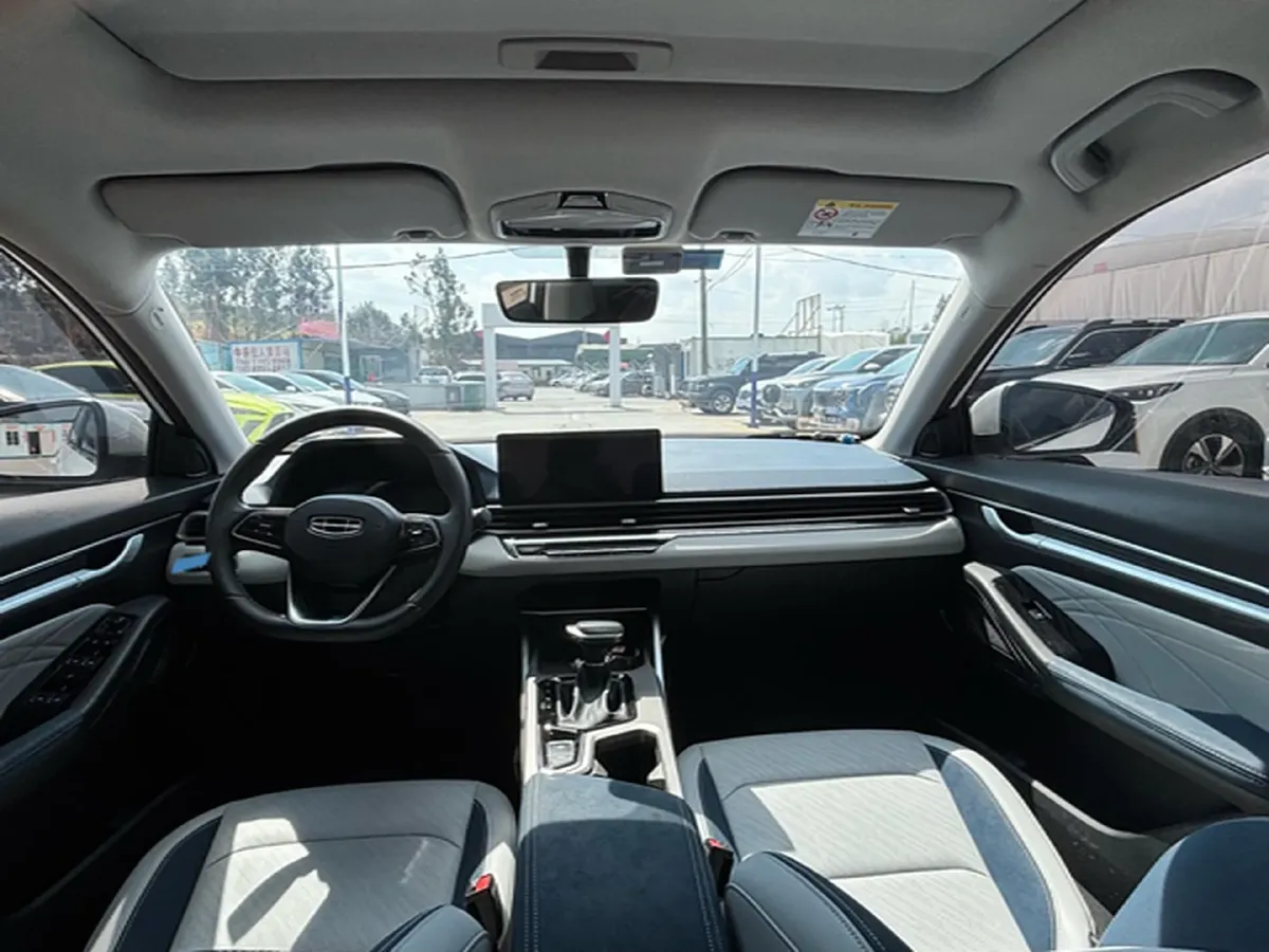 2022 Geely Emgrand 1.5L 114HP L4 CVT,autocango,china used car exporter,china ev exporter,chinese used car exporter,chinese used ev exporter