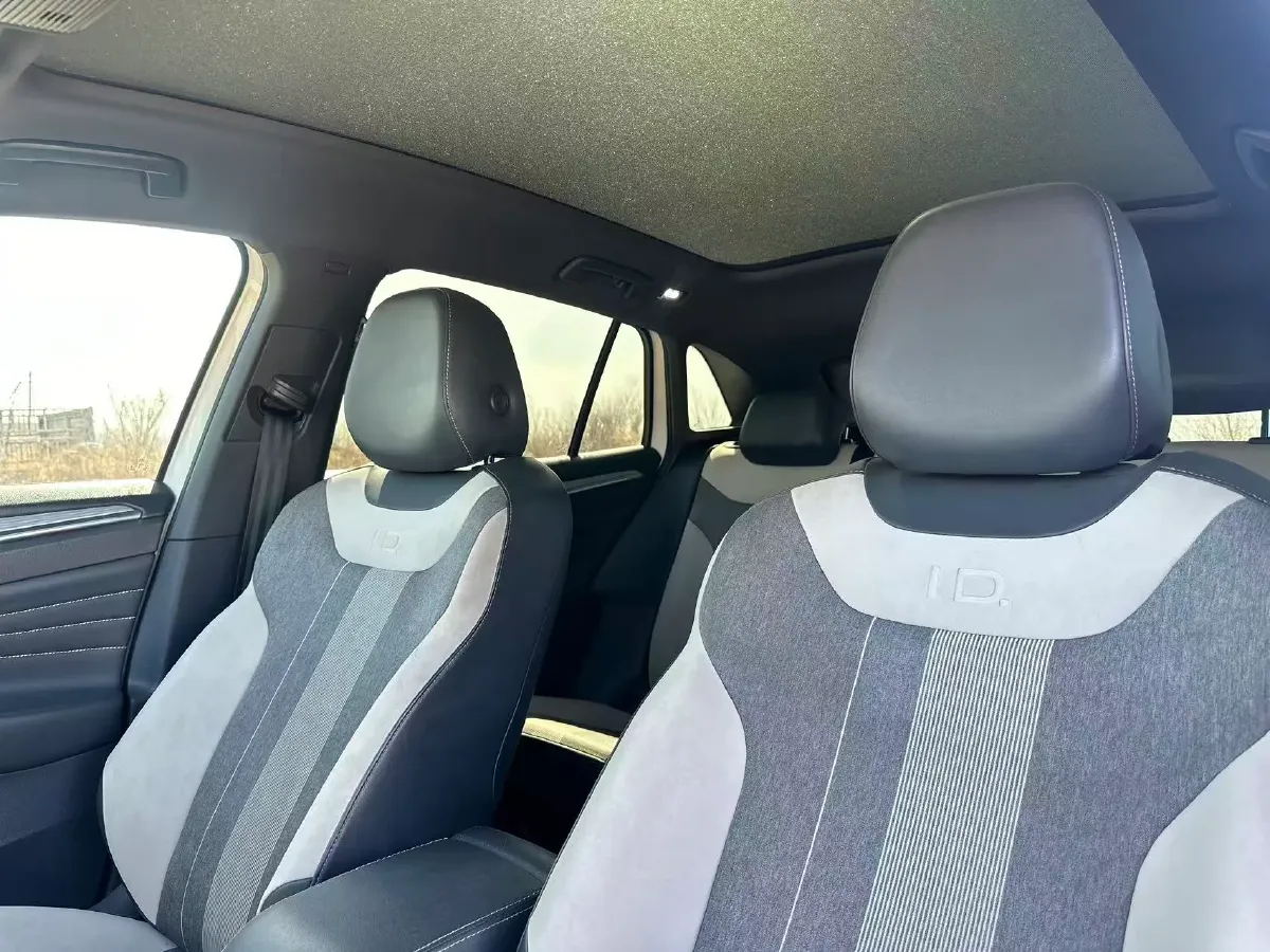 2021 Volkswagen ID.4 Crozz BEV 84.8KWH,autocango,china used car exporter,china ev exporter,chinese used car exporter,chinese used ev exporter