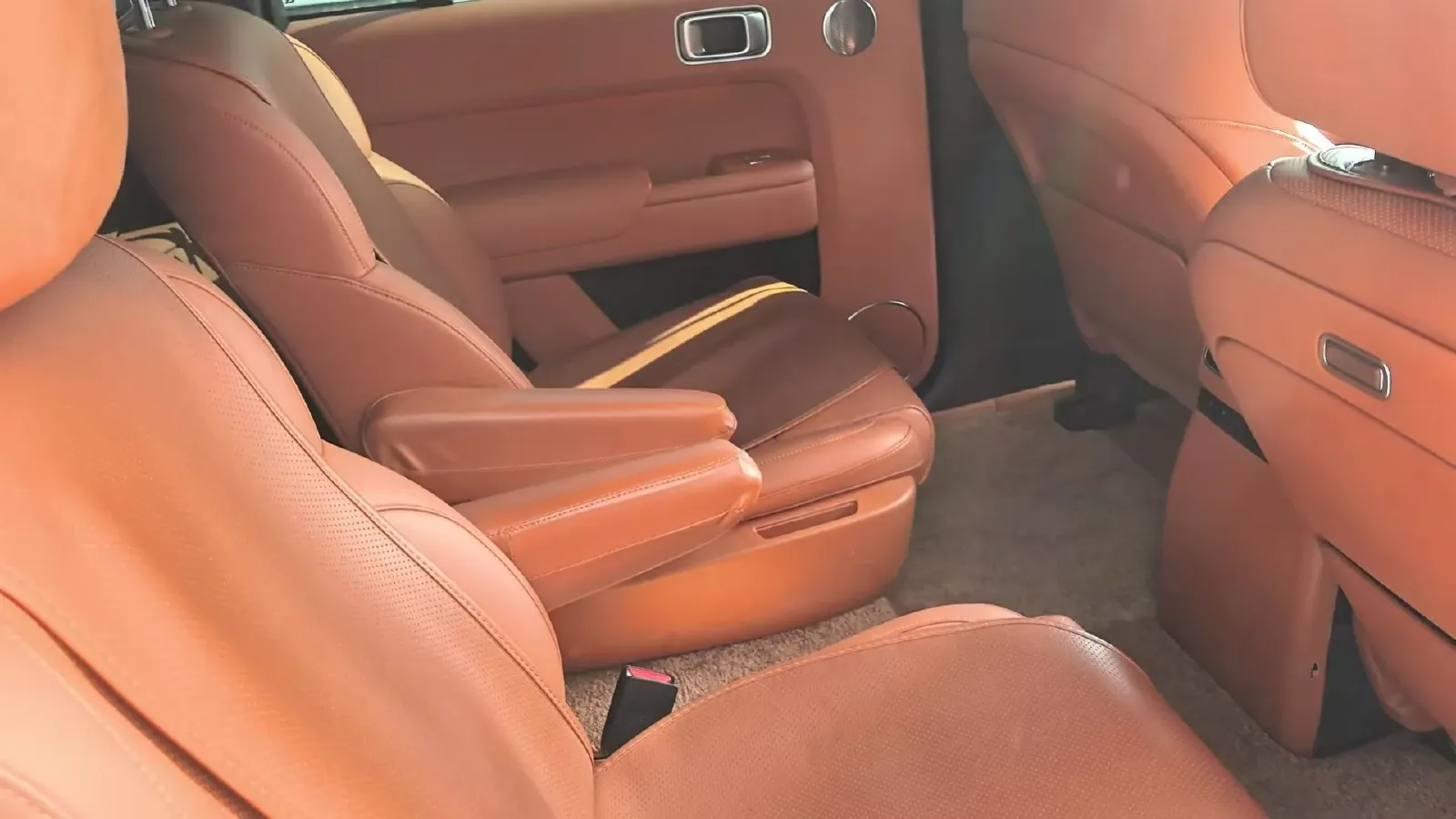 2022 Li L9 Range Extended 154HP REEV 42.6KWH,autocango,china used car exporter,china ev exporter,chinese used car exporter,chinese used ev exporter