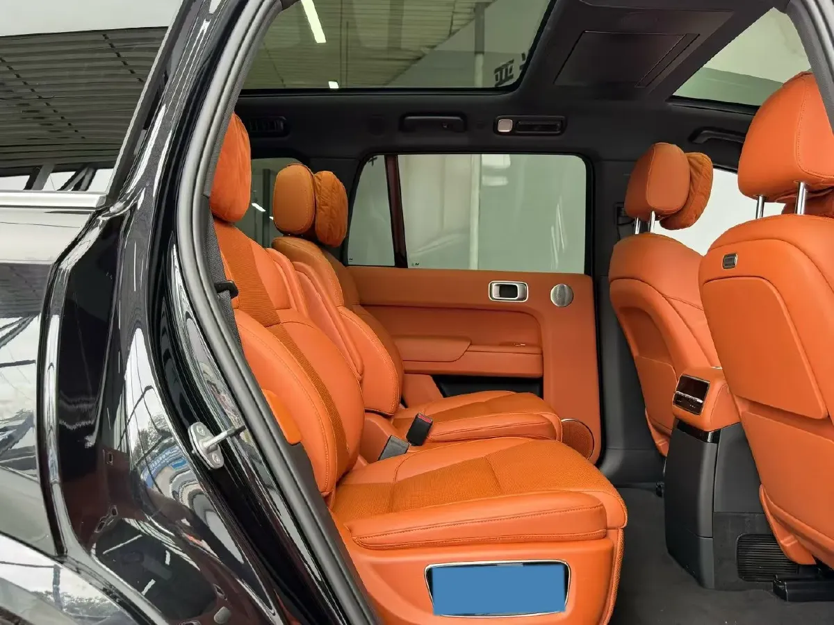 2022 Li L9 Range Extended 154HP REEV 42.6KWH,autocango,china used car exporter,china ev exporter,chinese used car exporter,chinese used ev exporter