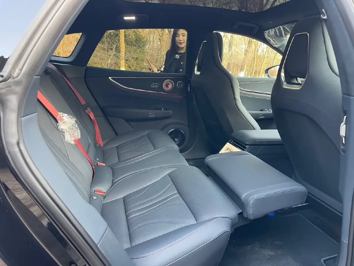 2026 Zeekr 001 BEV,autocango,china used car exporter,china ev exporter,chinese used car exporter,chinese used ev exporter