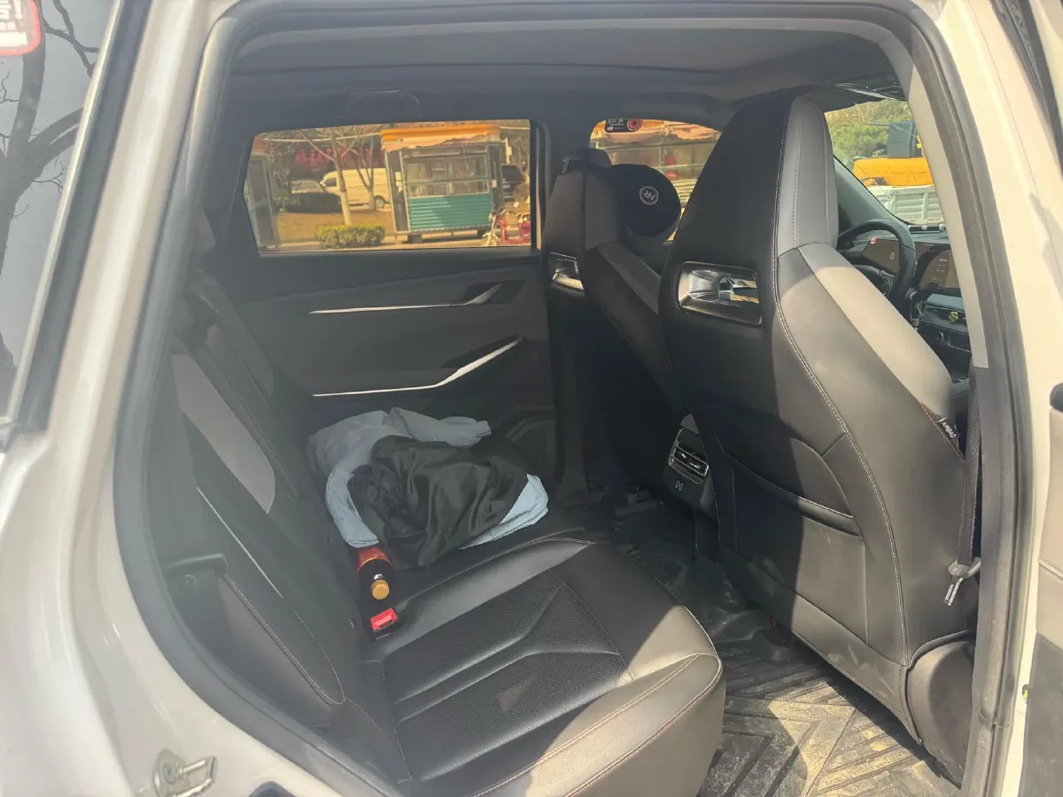 2022 ChangAn CS75 Plus 2.0T 233HP L4 8AT,autocango,china used car exporter,china ev exporter,chinese used car exporter,chinese used ev exporter