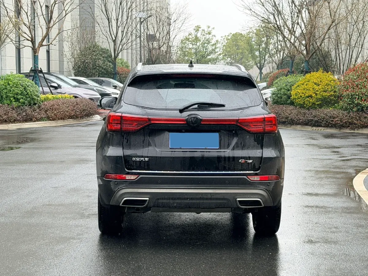 2023 ChangAn CS75 1.5T 188HP L4 7DCT,autocango,china used car exporter,china ev exporter,chinese used car exporter,chinese used ev exporter