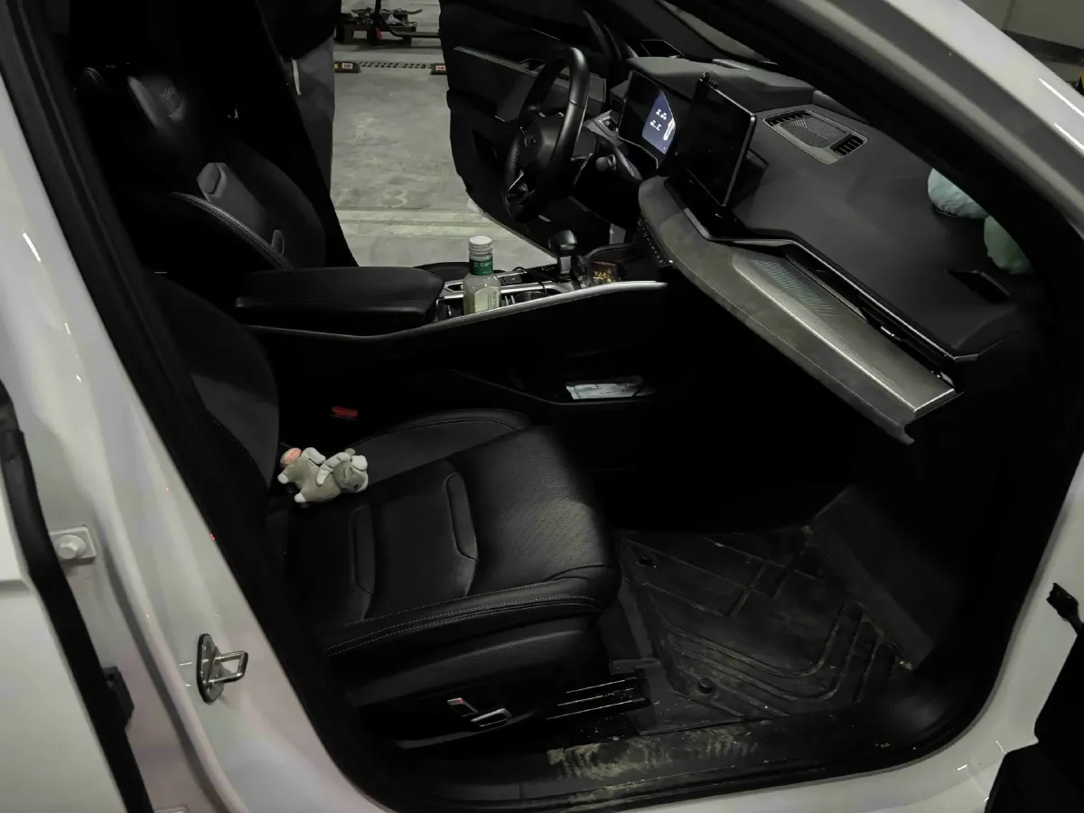 2021 Geely Preface 2.0T 190HP L4 7DCT,autocango,china used car exporter,china ev exporter,chinese used car exporter,chinese used ev exporter