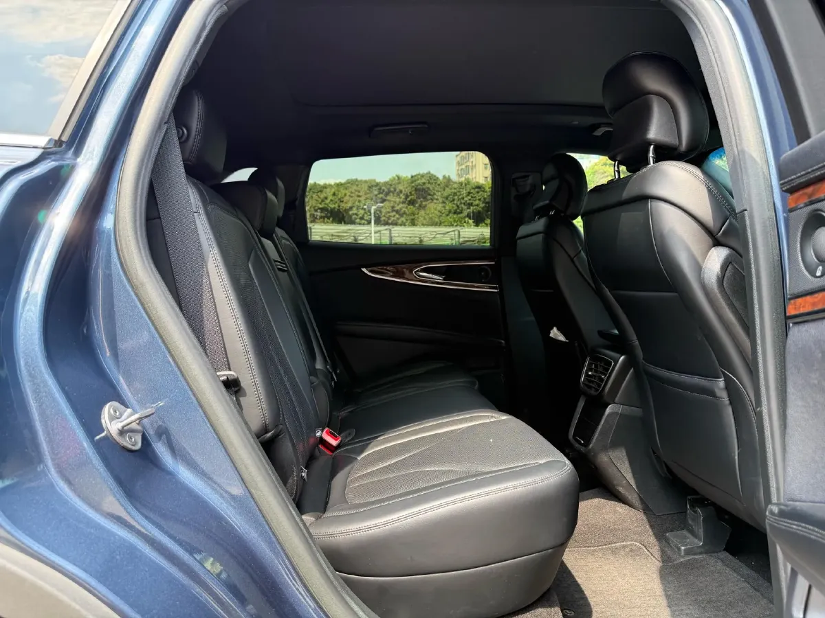 2019 Lincoln Nautilus 2.0T 235HP L4 8AT,autocango,china used car exporter,china ev exporter,chinese used car exporter,chinese used ev exporter