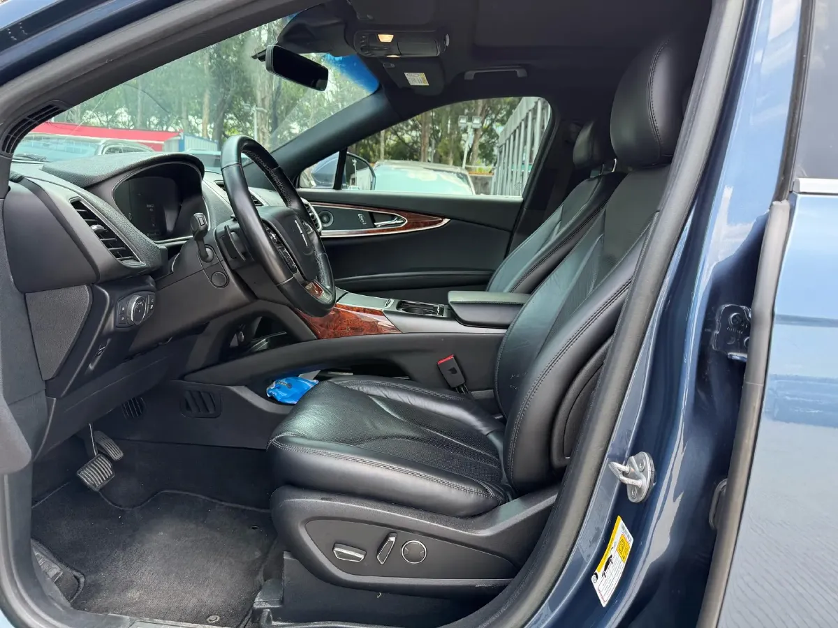 2019 Lincoln Nautilus 2.0T 235HP L4 8AT,autocango,china used car exporter,china ev exporter,chinese used car exporter,chinese used ev exporter