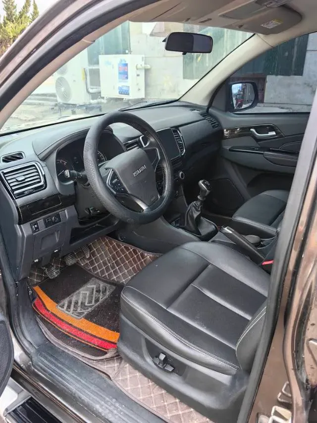 2019 Isuzu LingTuo 2.5T 150HP L4 6MT,autocango,china used car exporter,china ev exporter,chinese used car exporter,chinese used ev exporter