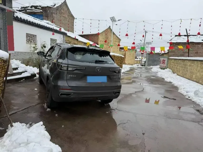 2022 ChangAn Oshan X7 Plus 1.5T 188HP L4 7DCT,autocango,china used car exporter,china ev exporter,chinese used car exporter,chinese used ev exporter