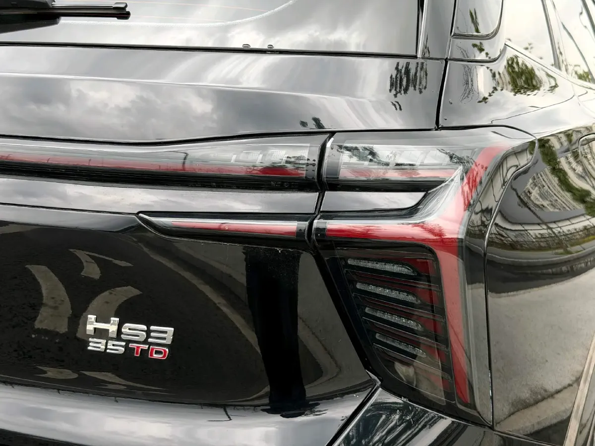 2023 HongQi HS3 1.5T 169HP L4 1DHT Hybrid 1.83KWH,autocango,china used car exporter,china ev exporter,chinese used car exporter,chinese used ev exporter