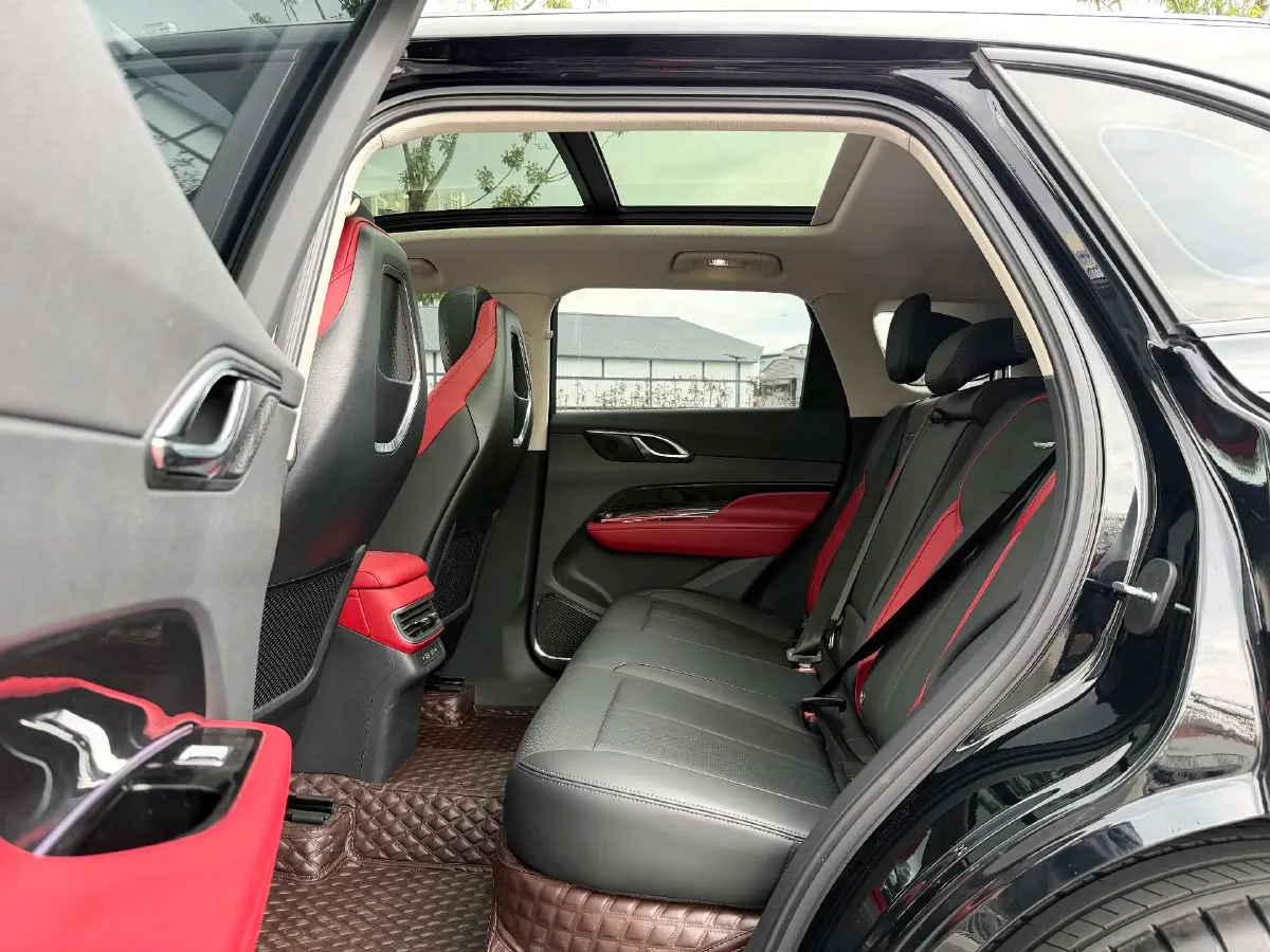 2023 HongQi HS3 1.5T 169HP L4 1DHT Hybrid 1.83KWH,autocango,china used car exporter,china ev exporter,chinese used car exporter,chinese used ev exporter