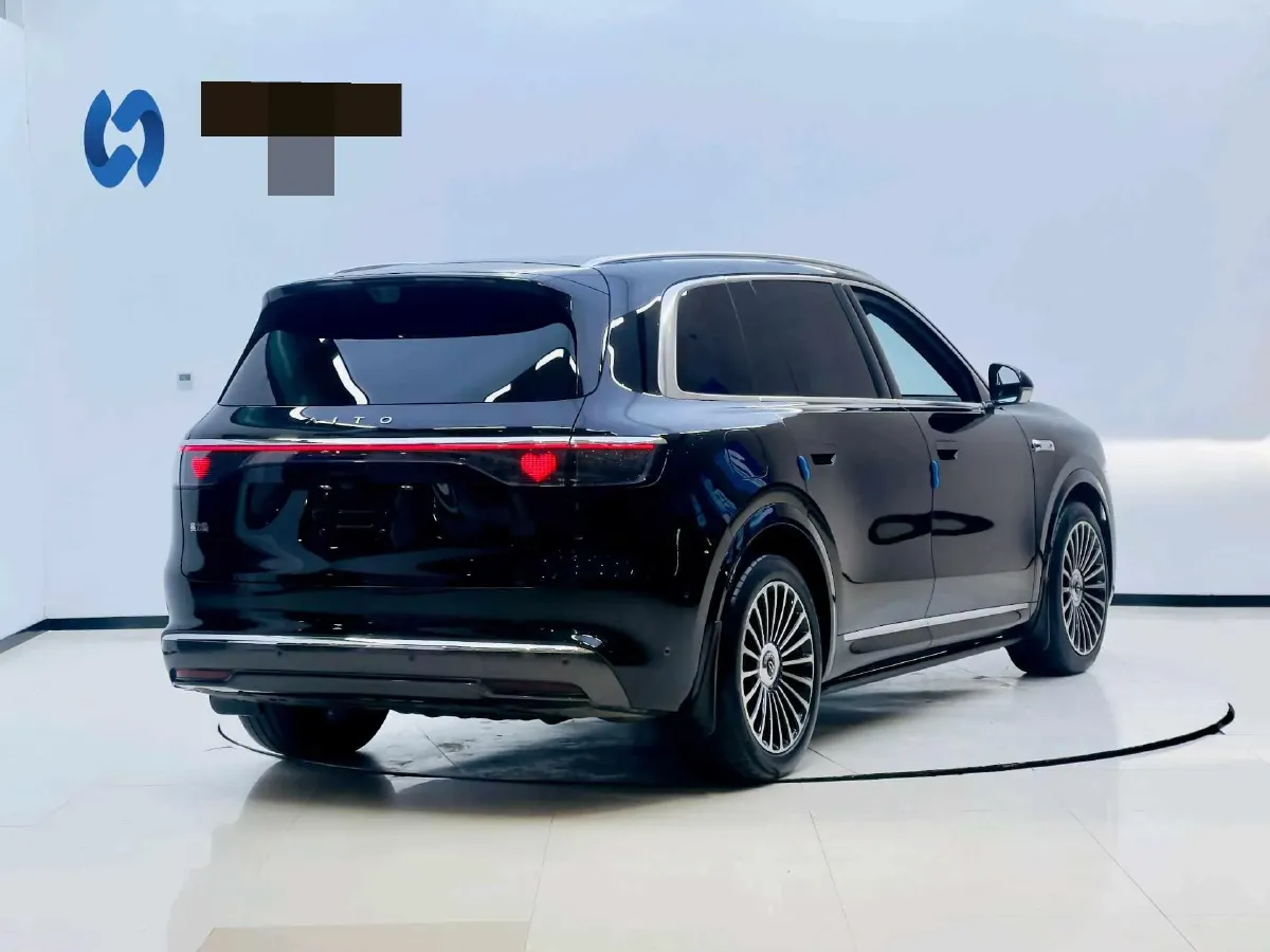 2025 AITO AITO M8 REEV 160HP REEV 53.4KWH,autocango,china used car exporter,china ev exporter,chinese used car exporter,chinese used ev exporter