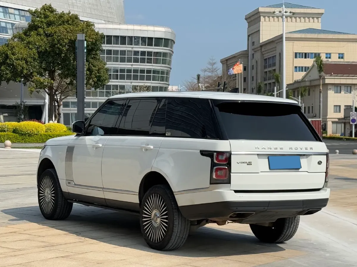 2020 Land Rover Range Rover 3.0T 400HP L6 8AT,autocango,china used car exporter,china ev exporter,chinese used car exporter,chinese used ev exporter