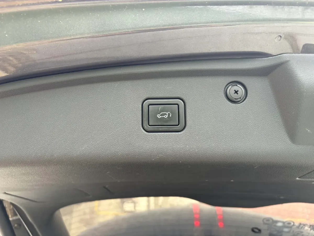 2020 ChangAn CS75 Plus 2.0T 233HP L4 8AT,autocango,china used car exporter,china ev exporter,chinese used car exporter,chinese used ev exporter