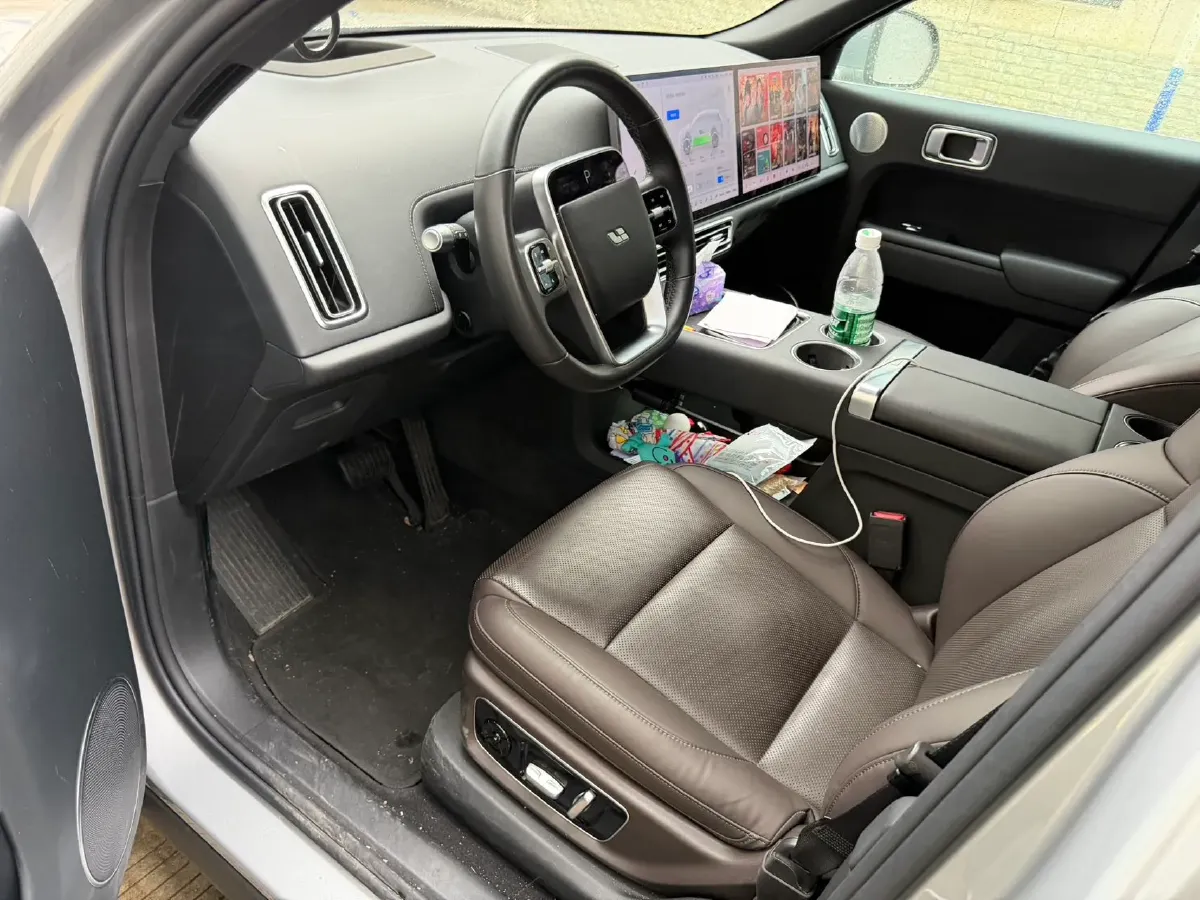 2023 Li L8 Range Extended 154HP REEV 40.9KWH,autocango,china used car exporter,china ev exporter,chinese used car exporter,chinese used ev exporter