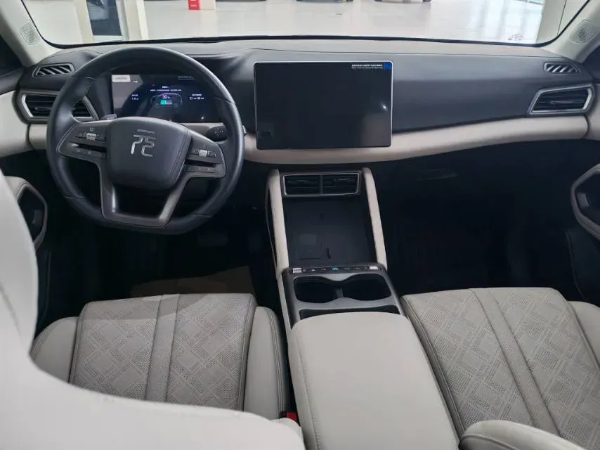 2024 BYD YuanUP BEV 45.12KWH,autocango,china used car exporter,china ev exporter,chinese used car exporter,chinese used ev exporter