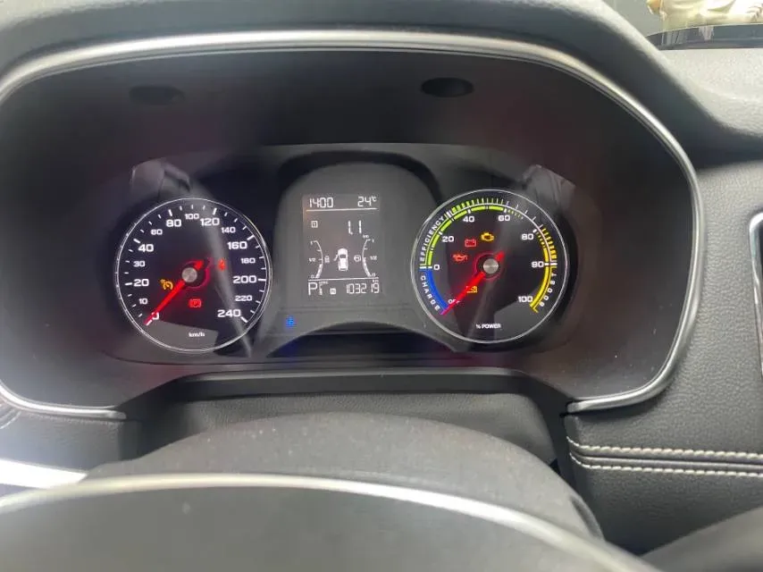 2018 Roewe RX5 1.5T 169HP L4 2AT PHEV 12KWH,autocango,china used car exporter,china ev exporter,chinese used car exporter,chinese used ev exporter