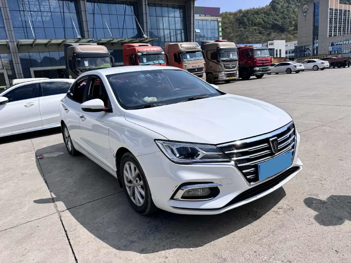 2019 Roewe i5 1.5L 120HP L4 5MT,autocango,china used car exporter,china ev exporter,chinese used car exporter,chinese used ev exporter