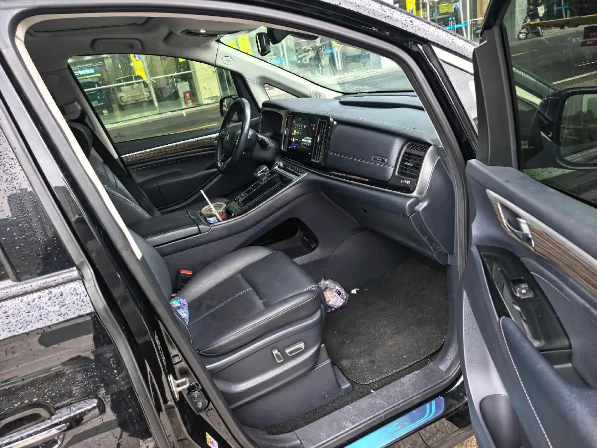 2021 GAC Trumpchi M8 2.0T 252HP L4 8AT,autocango,china used car exporter,china ev exporter,chinese used car exporter,chinese used ev exporter