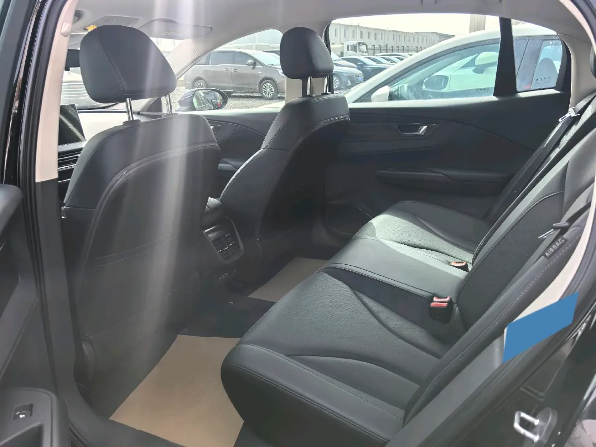 2022 HongQi E-QM5 BEV 54KWH,autocango,china used car exporter,china ev exporter,chinese used car exporter,chinese used ev exporter