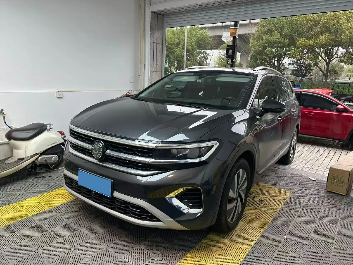2021 Volkswagen Talagon 2.0T 220HP L4 7DCT,autocango,china used car exporter,china ev exporter,chinese used car exporter,chinese used ev exporter