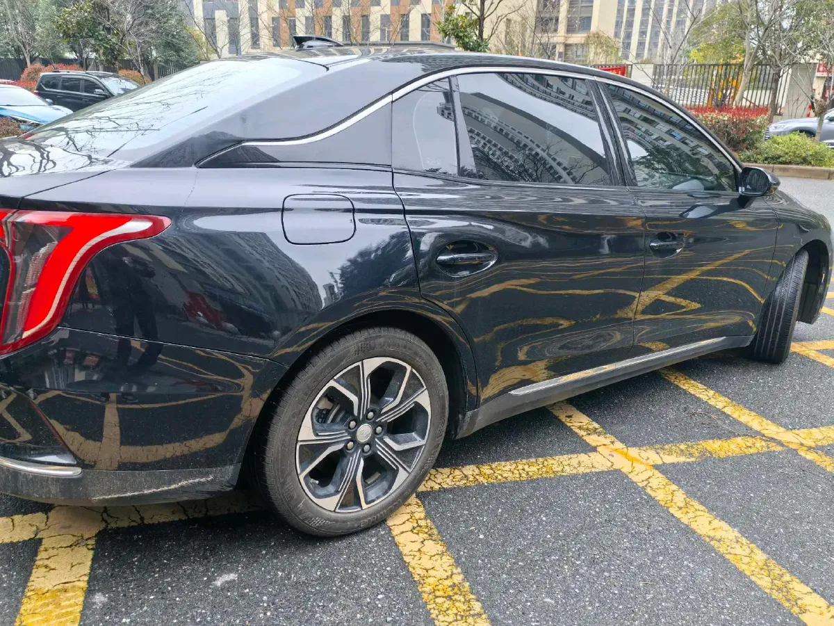 2021 HongQi E-QM5 BEV 54KWH,autocango,china used car exporter,china ev exporter,chinese used car exporter,chinese used ev exporter