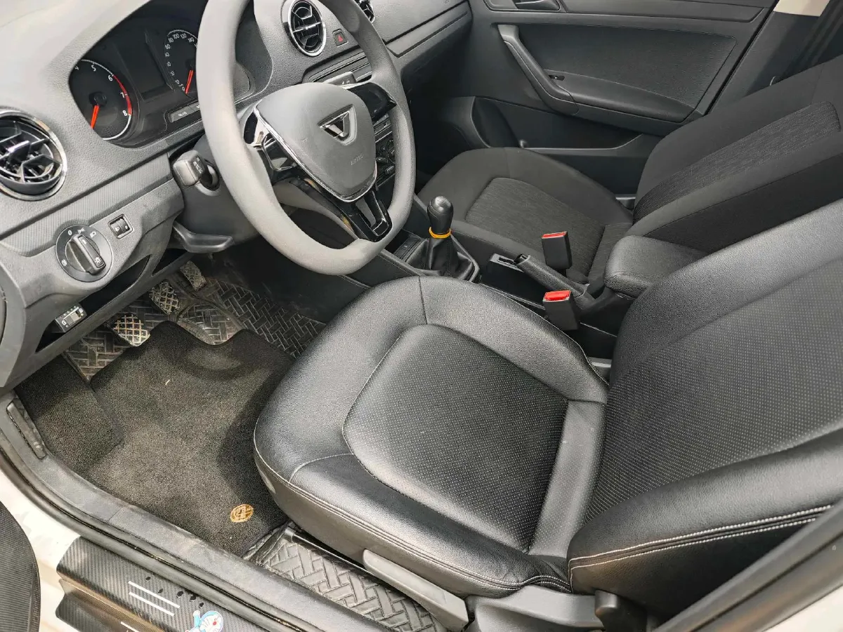 2024 Jetta VA3 1.5L 112HP L4 5MT,autocango,china used car exporter,china ev exporter,chinese used car exporter,chinese used ev exporter