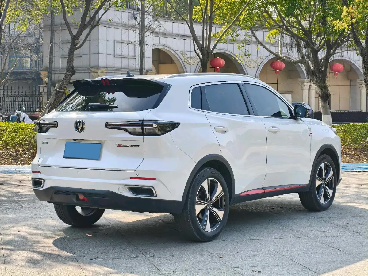2022 ChangAn Oshan X7 Plus 1.5T 188HP L4 7DCT,autocango,china used car exporter,china ev exporter,chinese used car exporter,chinese used ev exporter