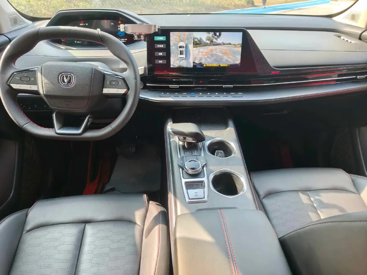 2022 ChangAn Oshan X7 Plus 1.5T 188HP L4 7DCT,autocango,china used car exporter,china ev exporter,chinese used car exporter,chinese used ev exporter