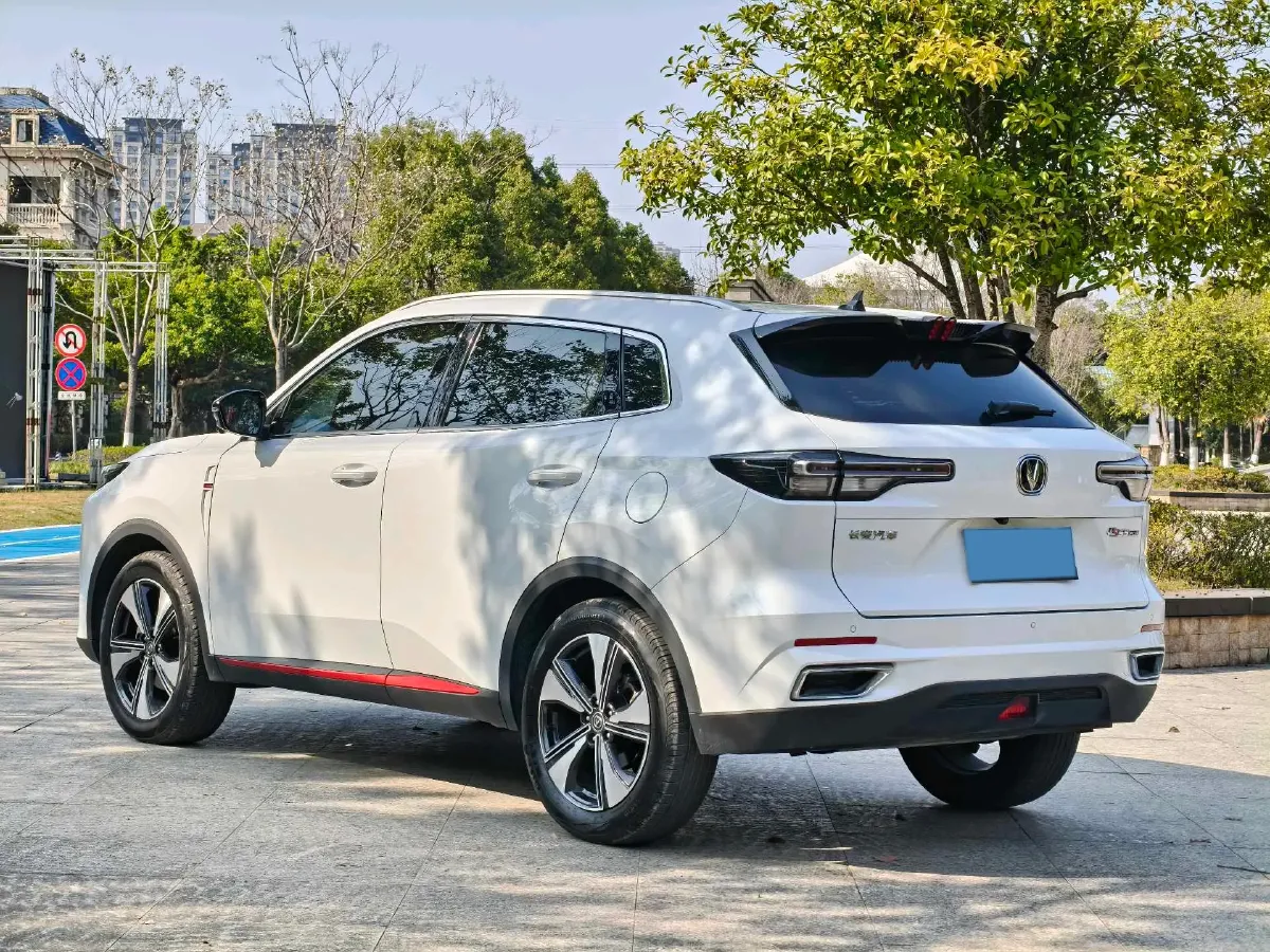 2022 ChangAn Oshan X7 Plus 1.5T 188HP L4 7DCT,autocango,china used car exporter,china ev exporter,chinese used car exporter,chinese used ev exporter