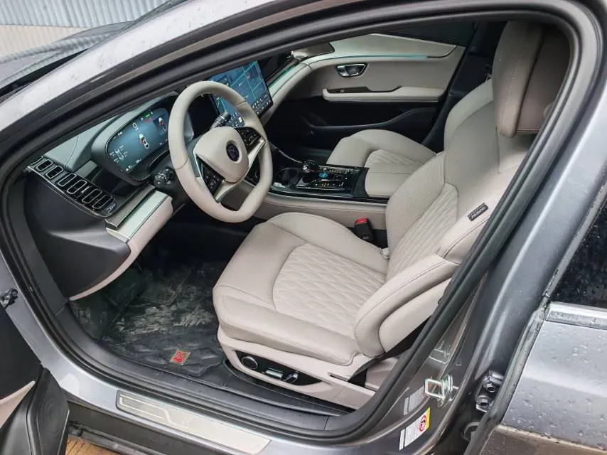 2025 BYD Han BEV 60.48KWH,autocango,china used car exporter,china ev exporter,chinese used car exporter,chinese used ev exporter