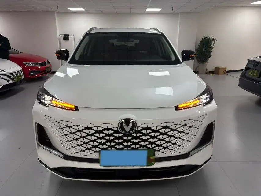 2024 ChangAn CS55 Plus 1.5T 188HP L4 7DCT,autocango,china used car exporter,china ev exporter,chinese used car exporter,chinese used ev exporter