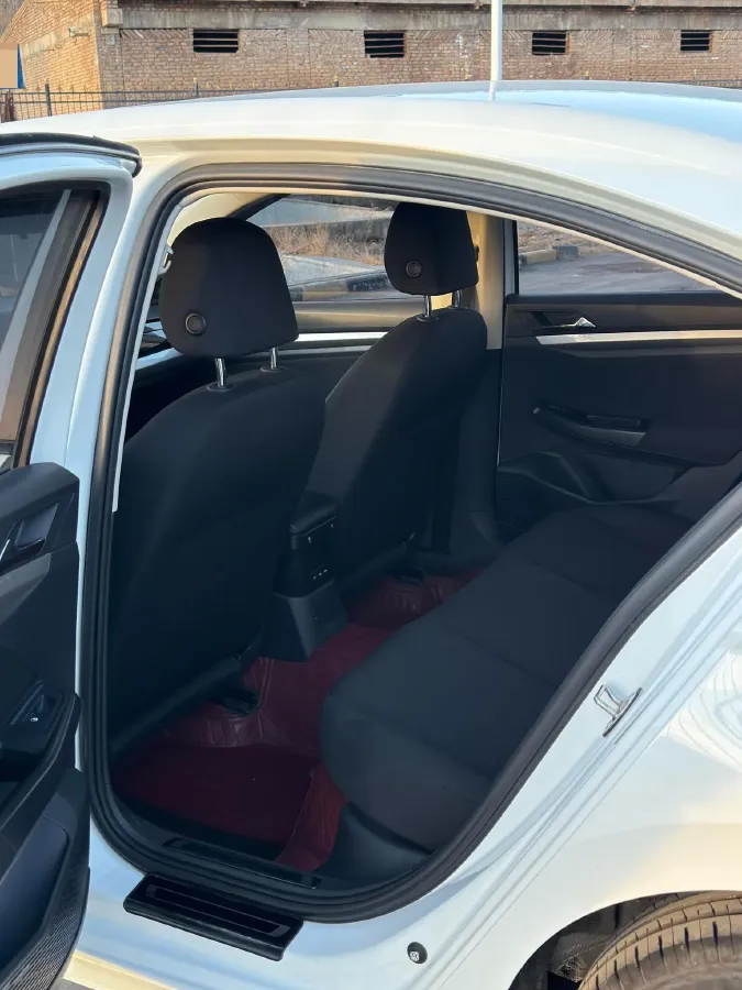 2019 Bestune T77 1.2T 143HP L4 7DCT,autocango,china used car exporter,china ev exporter,chinese used car exporter,chinese used ev exporter