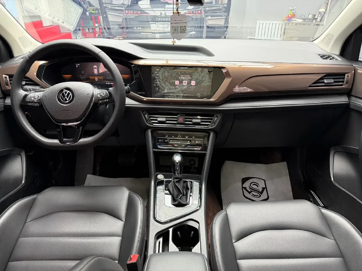 2022 Ford Transit 2.0T 202HP L4 6AT,autocango,china used car exporter,china ev exporter,chinese used car exporter,chinese used ev exporter