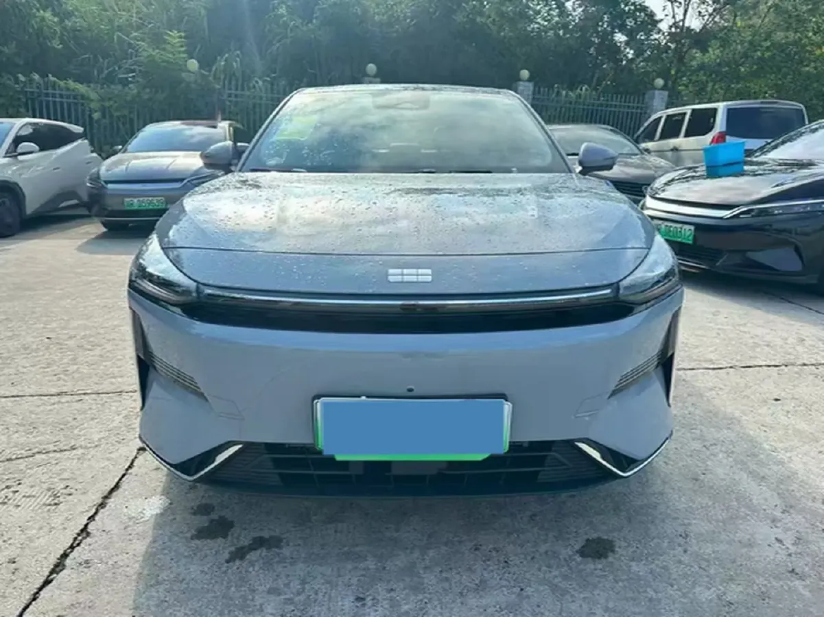 2024 Geely Galaxy L6 1.5T 163HP L4 3DHT PHEV,autocango,china used car exporter,china ev exporter,chinese used car exporter,chinese used ev exporter