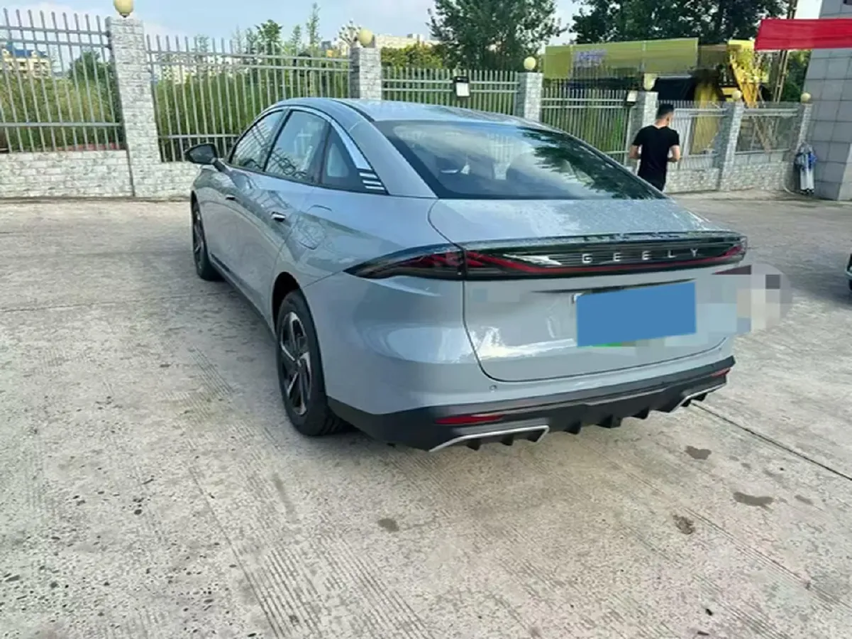 2024 Geely Galaxy L6 1.5T 163HP L4 3DHT PHEV,autocango,china used car exporter,china ev exporter,chinese used car exporter,chinese used ev exporter