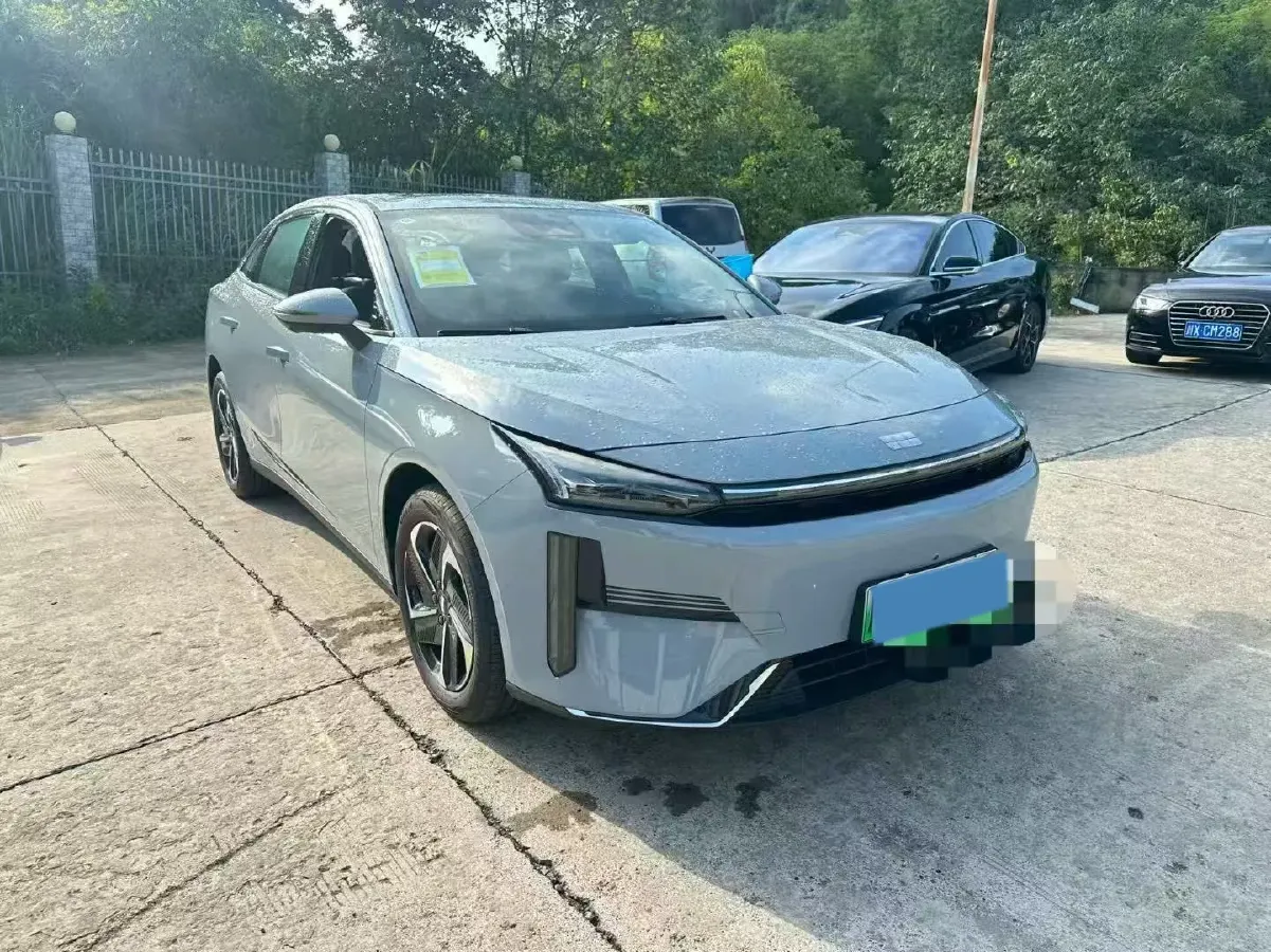 2024 Geely Galaxy L6 1.5T 163HP L4 3DHT PHEV,autocango,china used car exporter,china ev exporter,chinese used car exporter,chinese used ev exporter