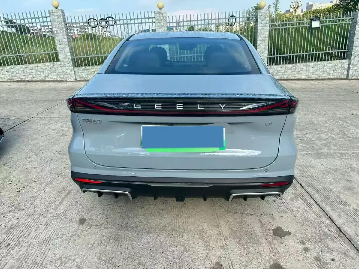 2024 Geely Galaxy L6 1.5T 163HP L4 3DHT PHEV,autocango,china used car exporter,china ev exporter,chinese used car exporter,chinese used ev exporter