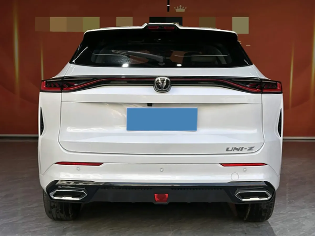 2024 ChangAn UNI-Z 1.5L 98HP L4 E-CVT PHEV 18.4KWH,autocango,china used car exporter,china ev exporter,chinese used car exporter,chinese used ev exporter