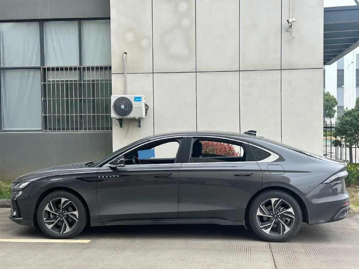 2022 Lincoln Z 2.0T 246HP L4 8AT,autocango,china used car exporter,china ev exporter,chinese used car exporter,chinese used ev exporter