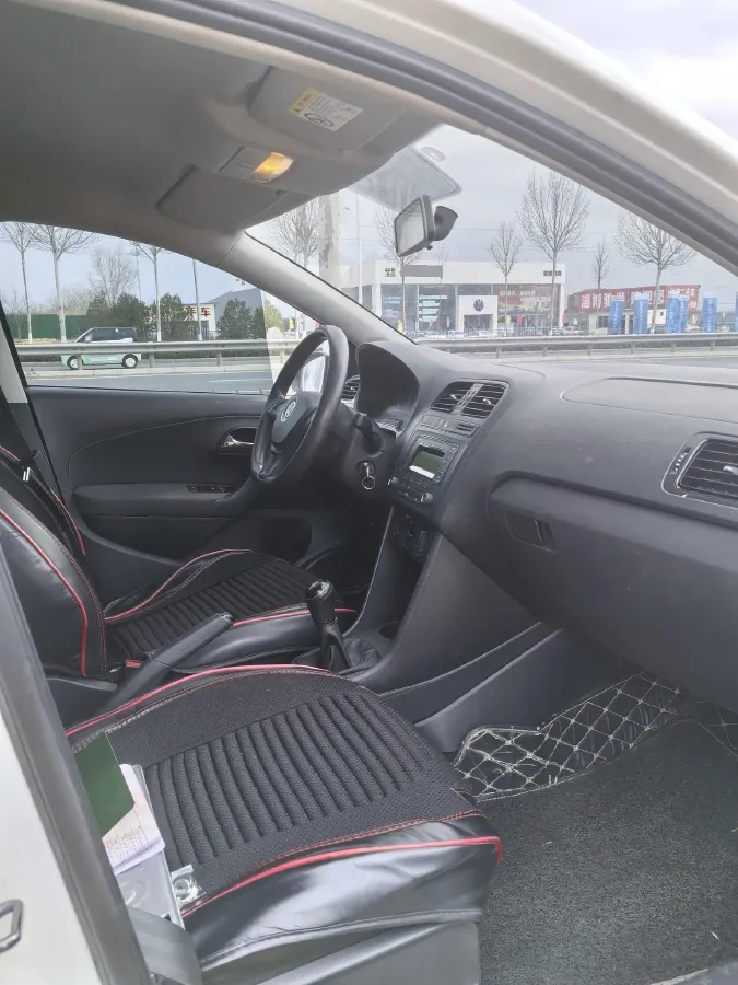 2016 Volkswagen Polo 1.4L 90HP L4 5MT,autocango,china used car exporter,china ev exporter,chinese used car exporter,chinese used ev exporter